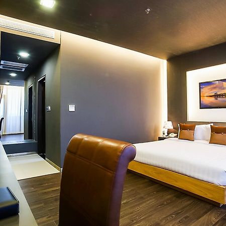 Tryp By Wyndham Yangon Hotel Luaran gambar