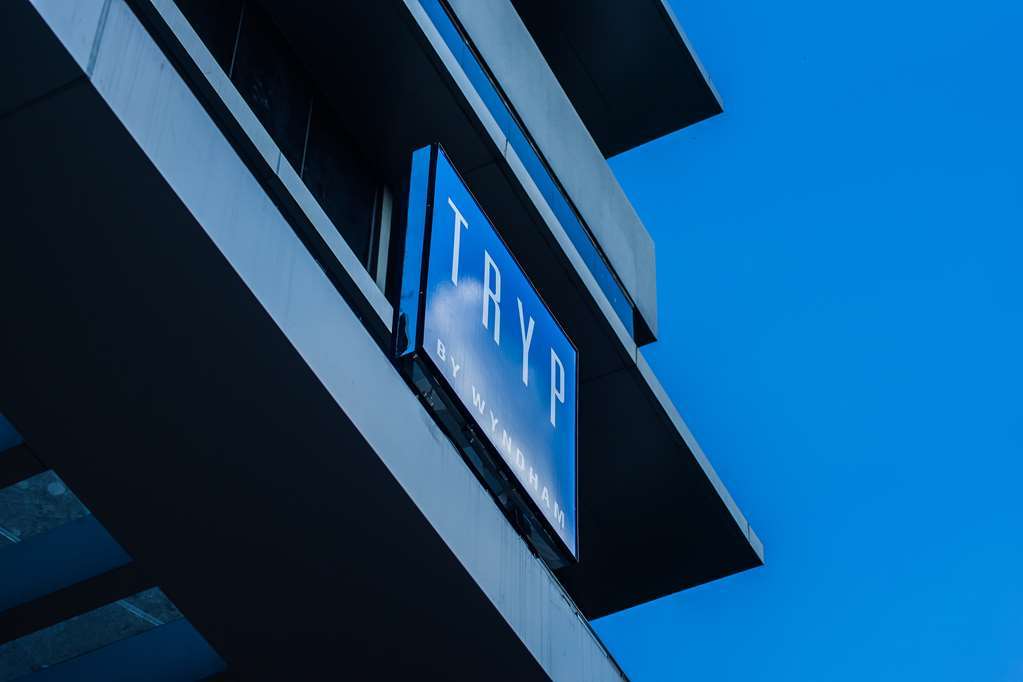 Tryp By Wyndham Yangon Hotel Luaran gambar