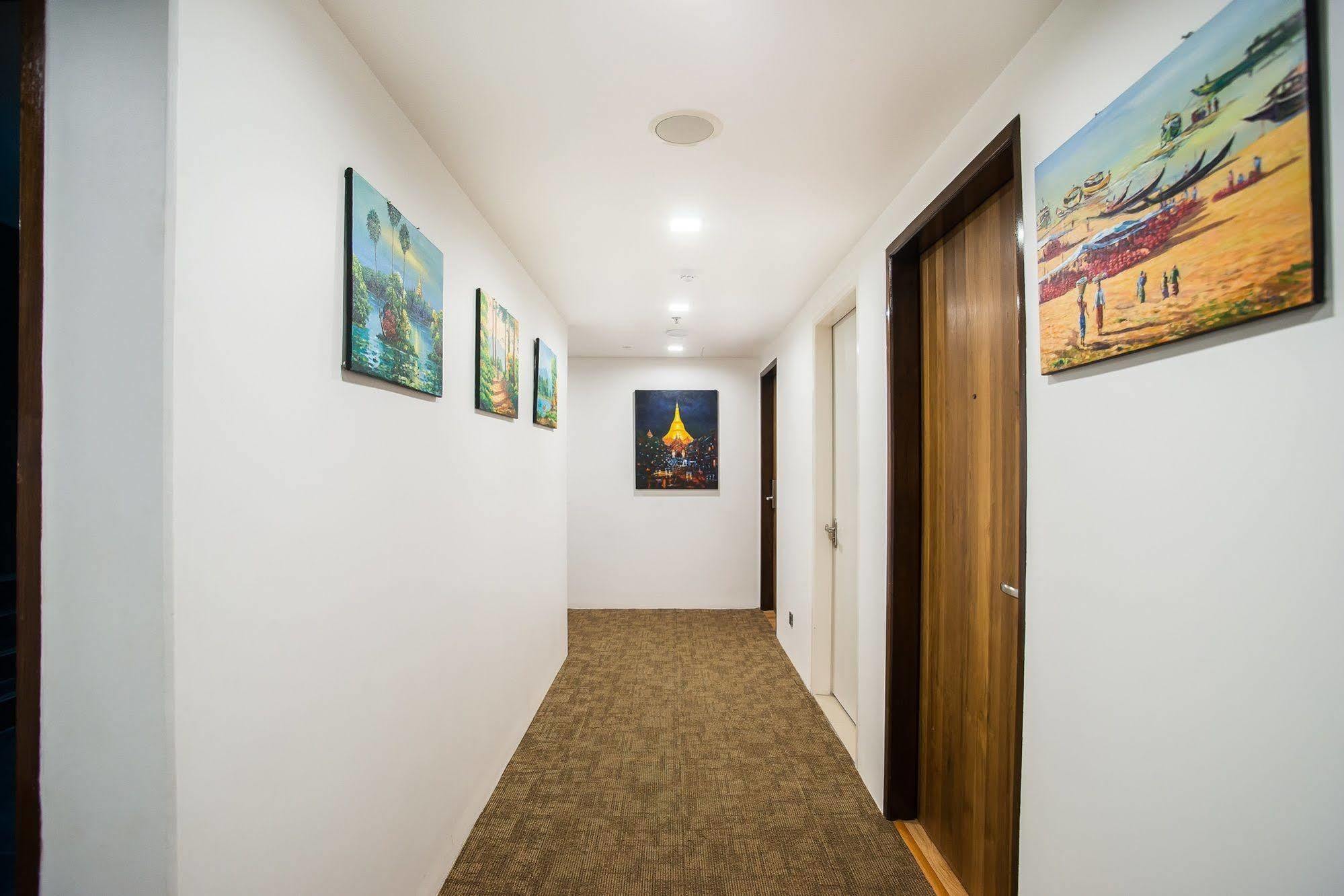 Tryp By Wyndham Yangon Hotel Luaran gambar